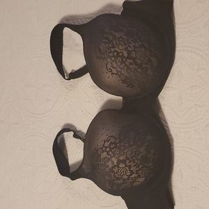 Black Lightly Lined Lace Bra, Size 42C